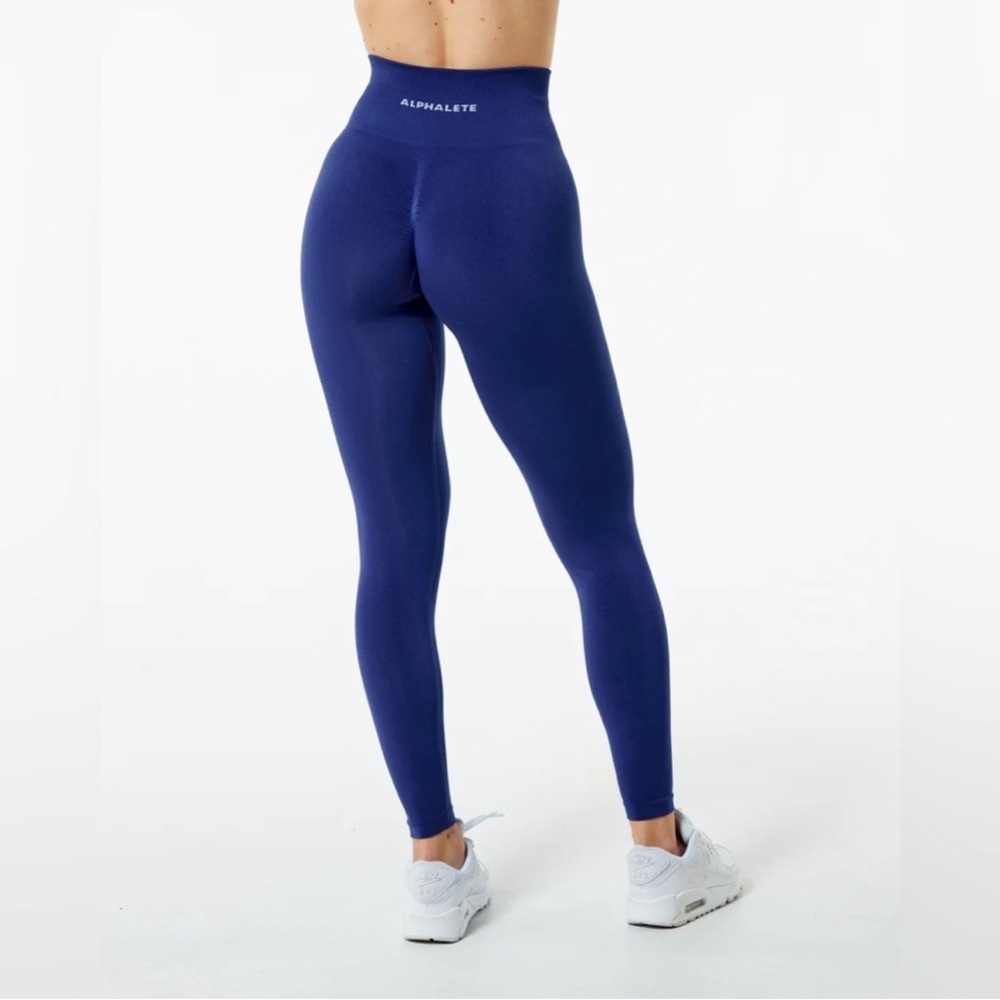 Alphalete Women's Deep Blue Leggings